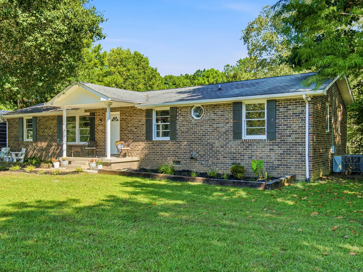 739 Scoutview Rd, Ashland City, TN 37015