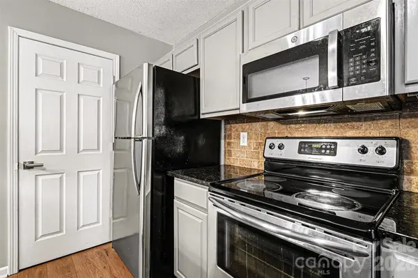 1825 Birch Heights CT, Charlotte, NC 28213