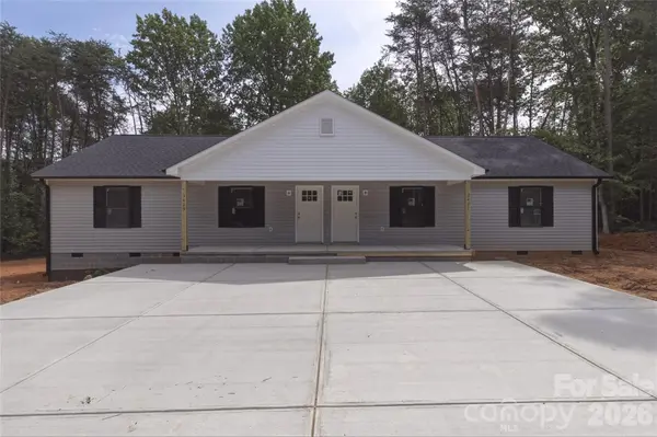 3429 & 3431 Fostall LN, Maiden, NC 28650