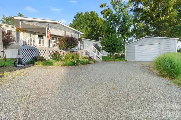 949 Riverview Road EXT, Lexington, NC 27292