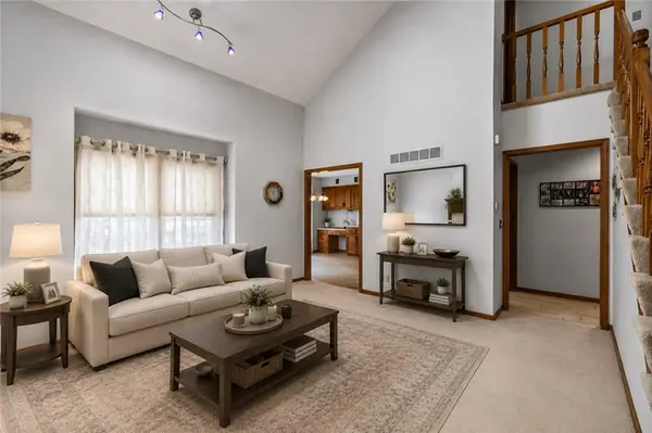 10569 Century LN, Lenexa, KS 66215