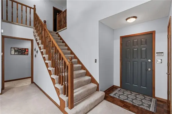 10569 Century LN, Lenexa, KS 66215