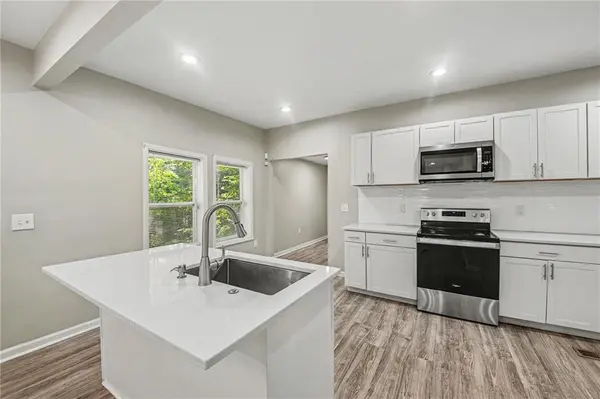 3223 E 6th ST, Kansas City, MO 64124