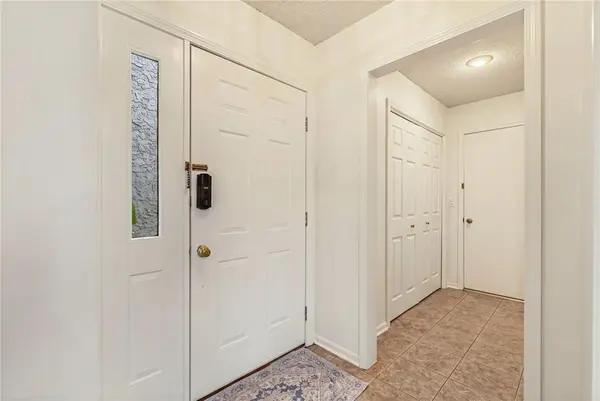 12546 Broadmoor ST, Overland Park, KS 66209
