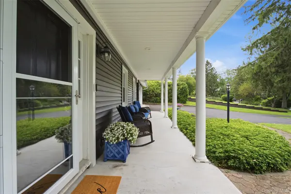 46 Truesdale Lake DR, South Salem, NY 10590