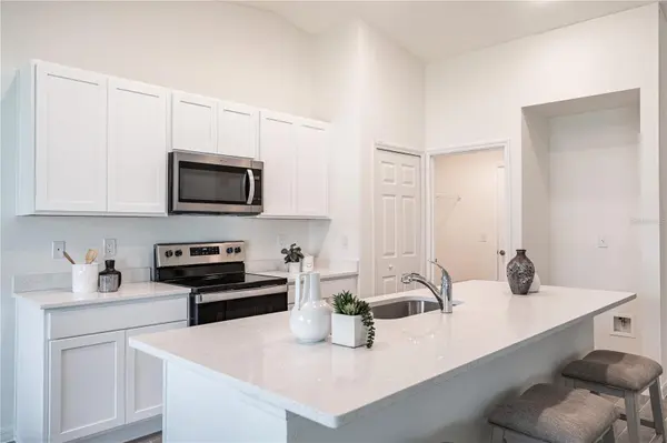 1019 TROPICAL AVE NW, Port Charlotte, FL 33948