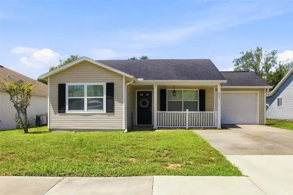 863 WISTERIA PL, Tavares, FL 32778