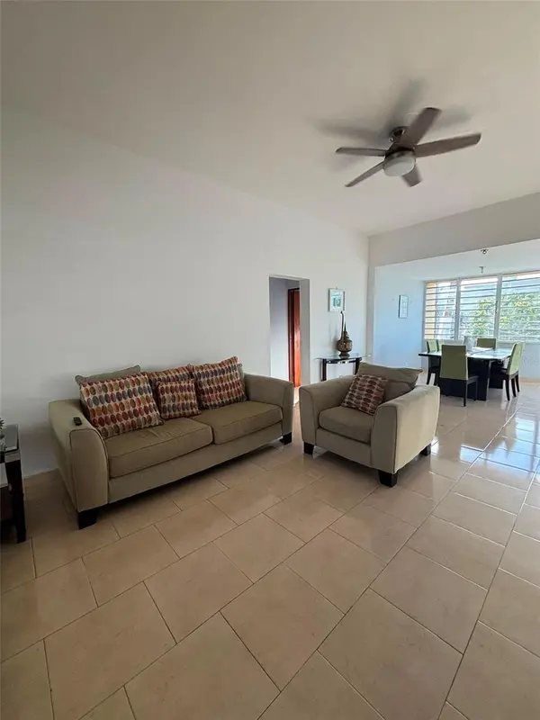 520 RIERA ST #2, San Juan, PR 00909