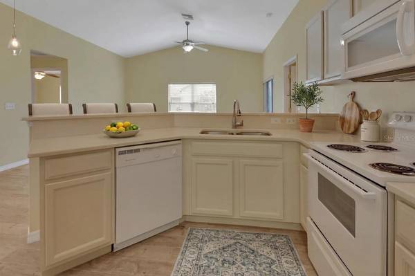 210 PINE BLUFF AVE #210, Deland, FL 32724 photo 9