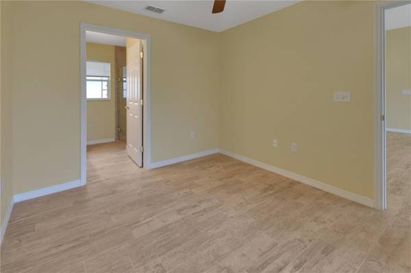210 PINE BLUFF AVE #210, Deland, FL 32724 photo 12
