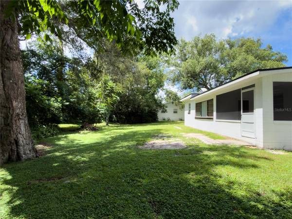 374 W GRAVES AVE, Orange City, FL 32763 photo 17