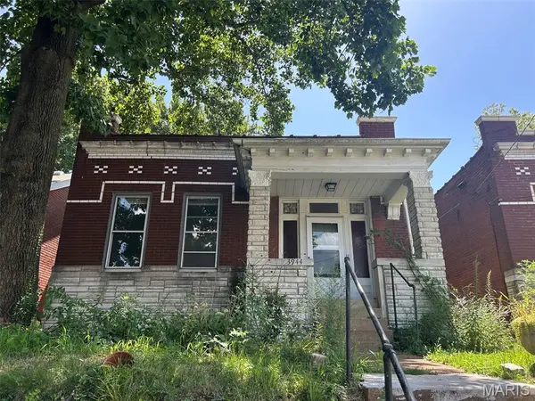 3944 Meramec ST, St Louis, MO 63116