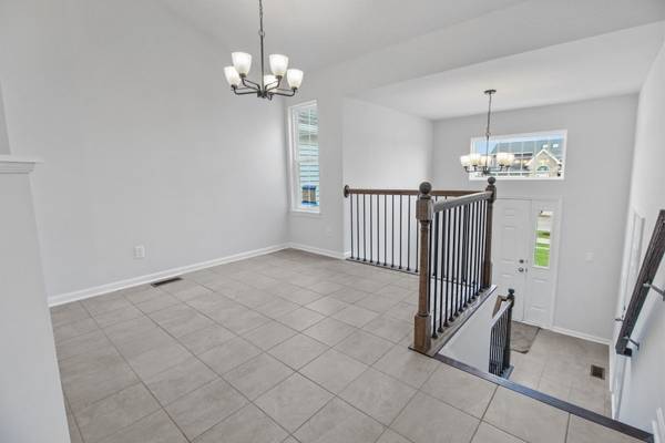 3031 W 82ND PL #B, Merrillville, IN 46410