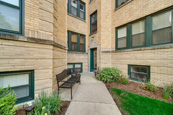 4027 N Mozart ST #1, Chicago, IL 60618