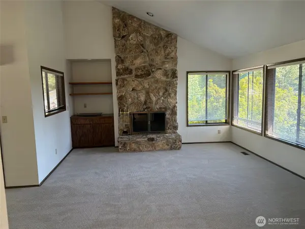 7503 152nd AVE NE, Redmond, WA 98052