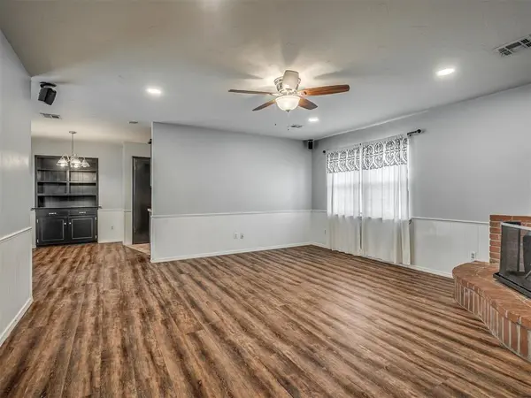 125 Farris PL, Chickasha, OK 73018