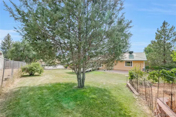 953 Herring CIR, Craig, CO 81625