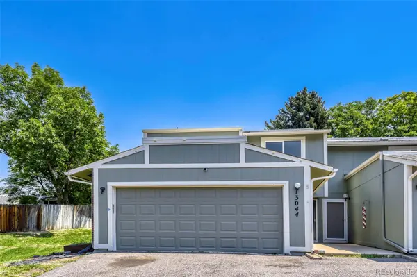 3044 S Macon CIR, Aurora, CO 80014