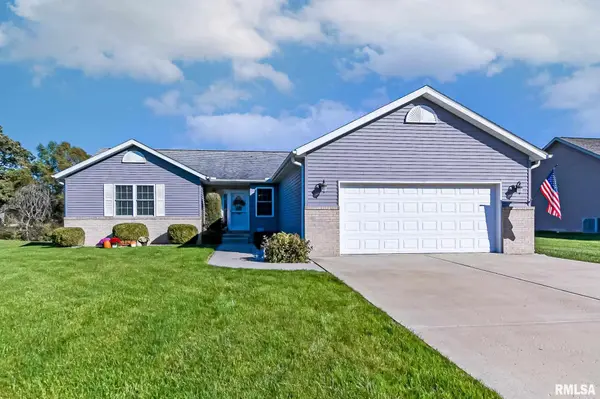504 S OAK GROVE DR,  Athens,  IL 62613
