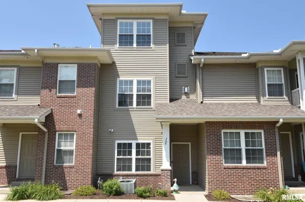 11217 N OAKWOOD DR #17, Peoria, IL 61615