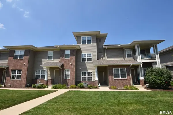 11217 N OAKWOOD DR #17, Peoria, IL 61615