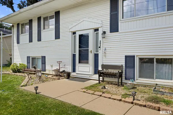 205 GEM ST, East Peoria, IL 61611