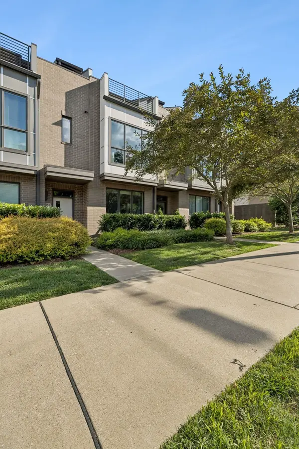 719 Bradford Ave, Nashville, TN 37204