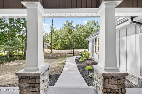 321 Beachwood Drive, Crossville, TN 38558