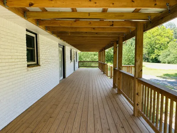 249 Indian Creek Dr, New Johnsonville, TN 37134
