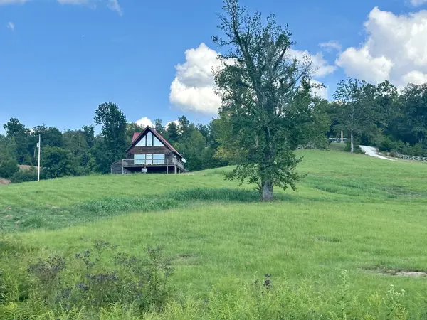 79 Sunset Rd, Linden, TN 37096
