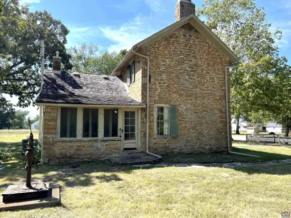 315 E Logan Ave, Emporia, KS 66801