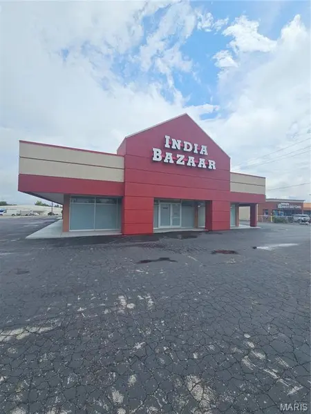 11437 Saint Charles Rock RD, Bridgeton, MO 63044