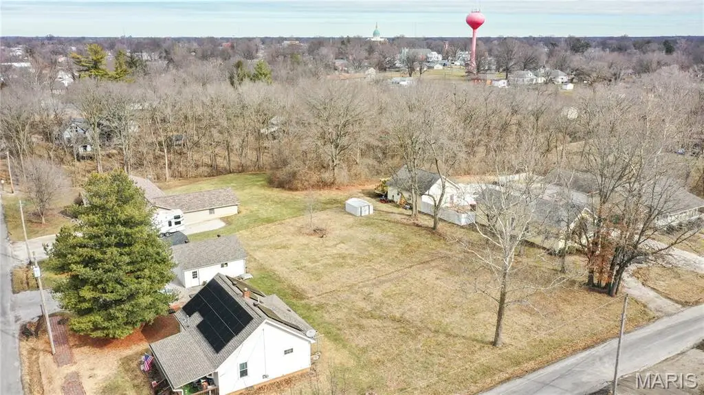420 Ash ST, Carlinville, IL 62626