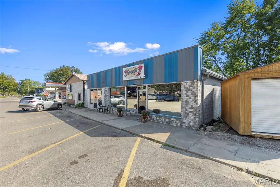25 W Tywappity ST, Benton, MO 63736