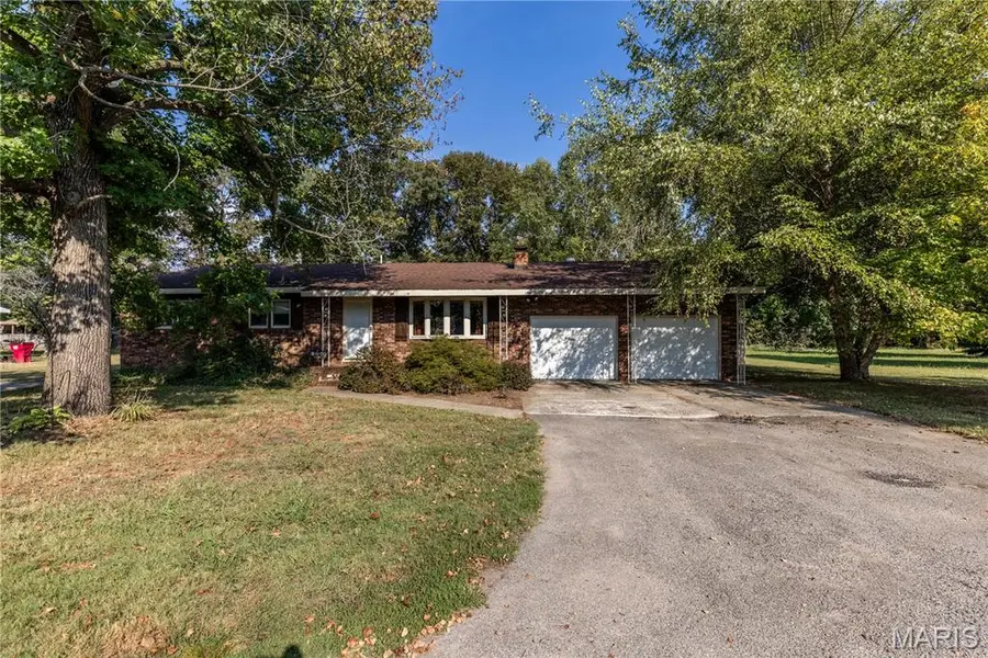 200 Margaret DR, East Prairie, MO 63845