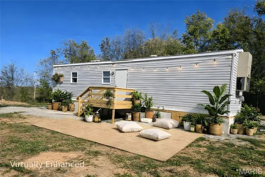 411 W Nelson, Conway, MO 65632