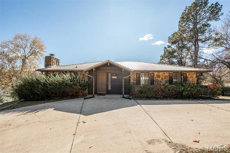 1008 Barton RD, Doniphan, MO 63935