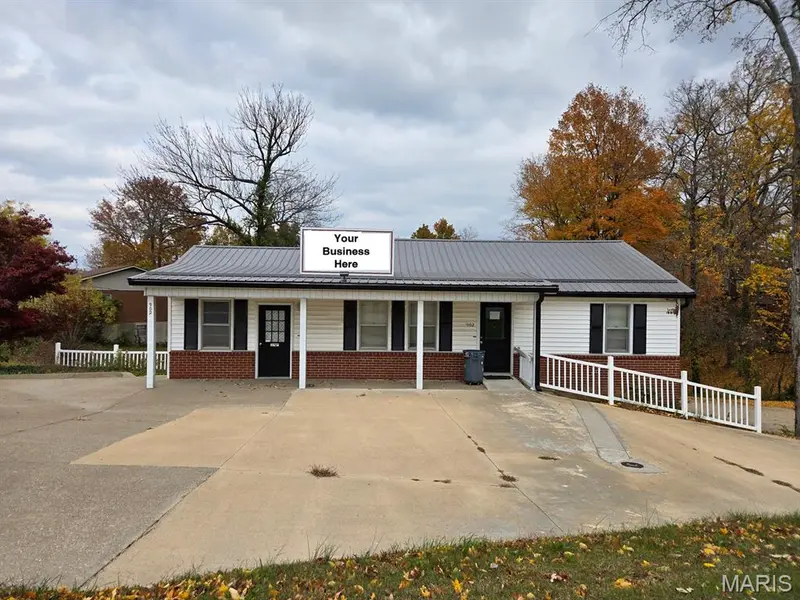 902 E Jackson BLVD, Jackson, MO 63755