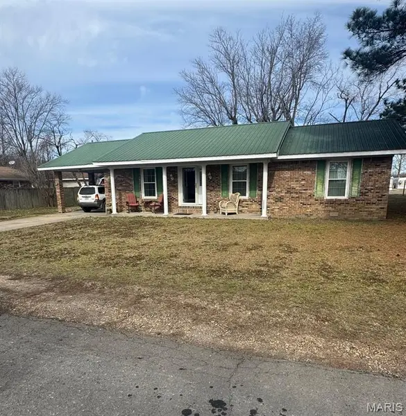 402 Damon ST, Dexter, MO 63841