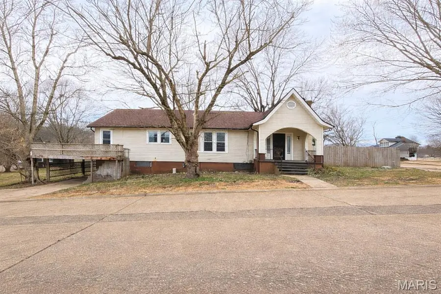 505 Sycamore ST, Van Buren, MO 63965