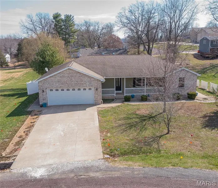 3 Mark DR, Vandalia, IL 62471