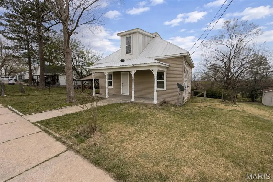 341 Spruce ST, Bourbon, MO 65441