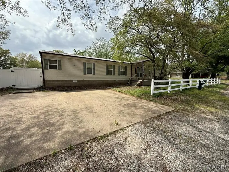 31 Country CV, Benton, MO 63736