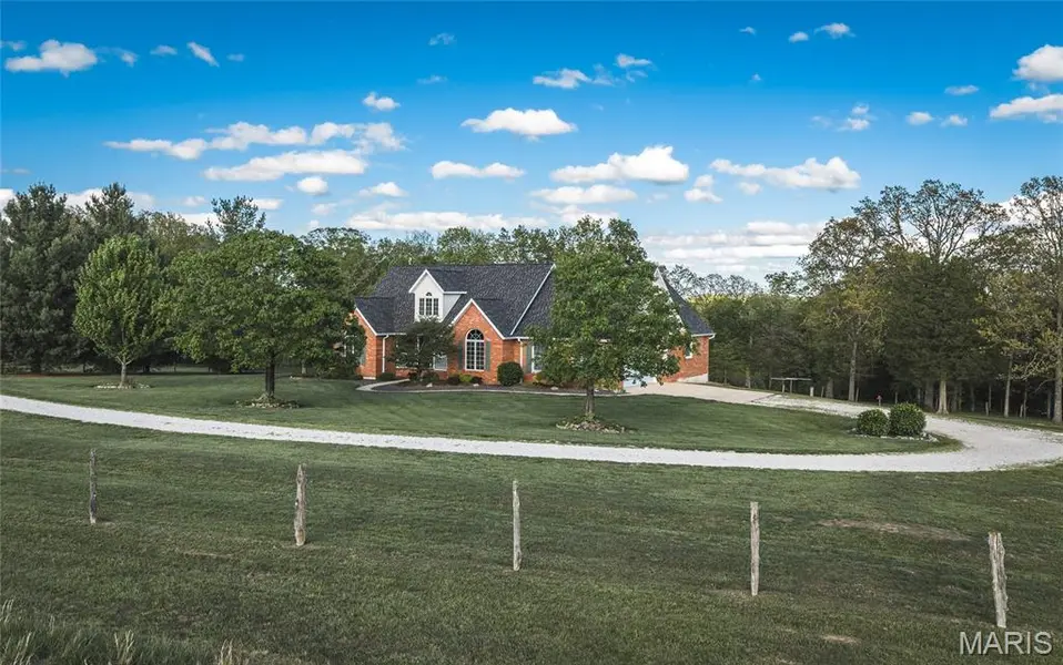 1276 Highway Y, Bland, MO 65014