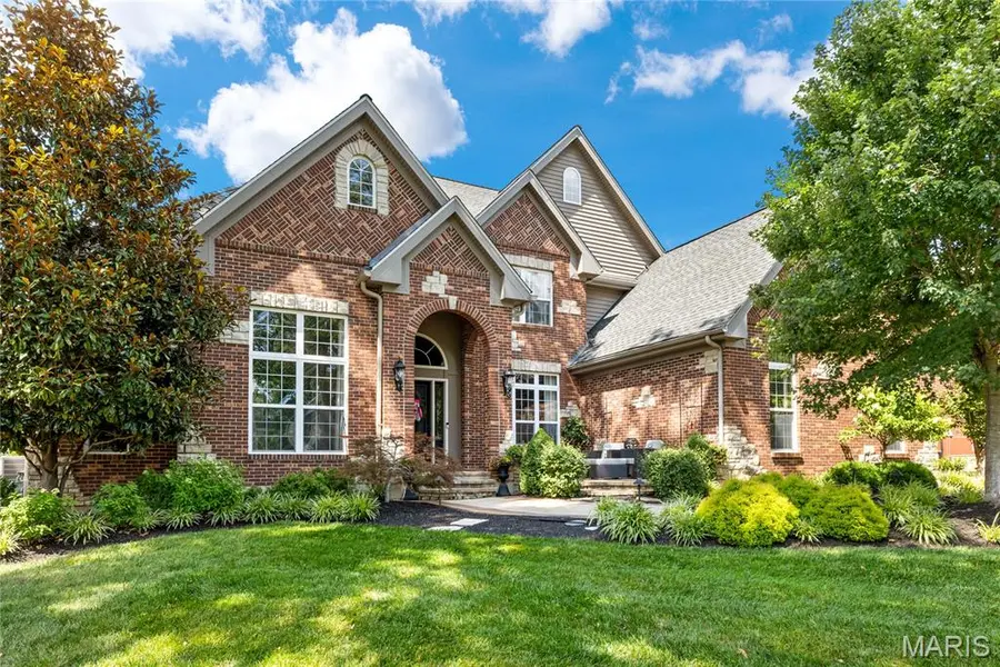 11727 Fawnridge DR, Des Peres, MO 63131