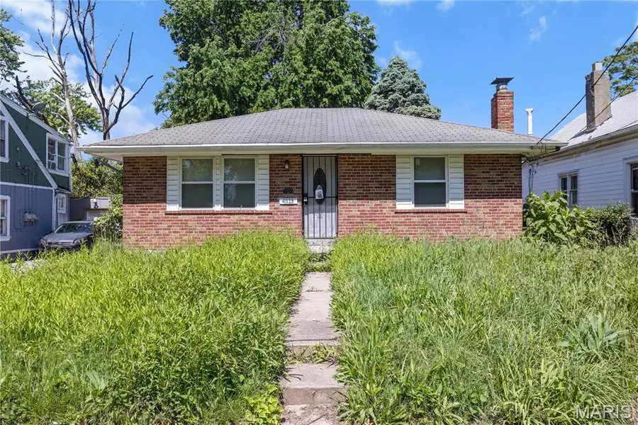 4513 Rosewood AVE, St Louis, MO 63120