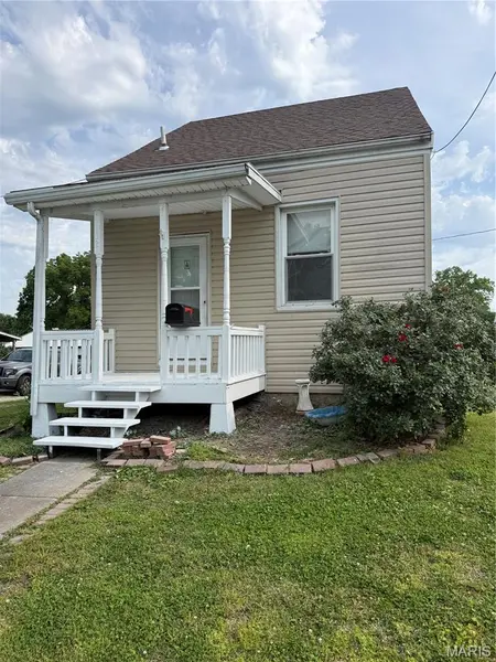 802 E Olive ST, Red Bud, IL 62278