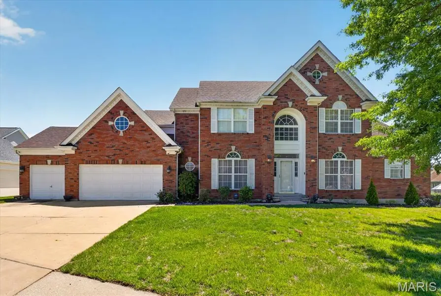 4216 Corrales DR, Florissant, MO 63034