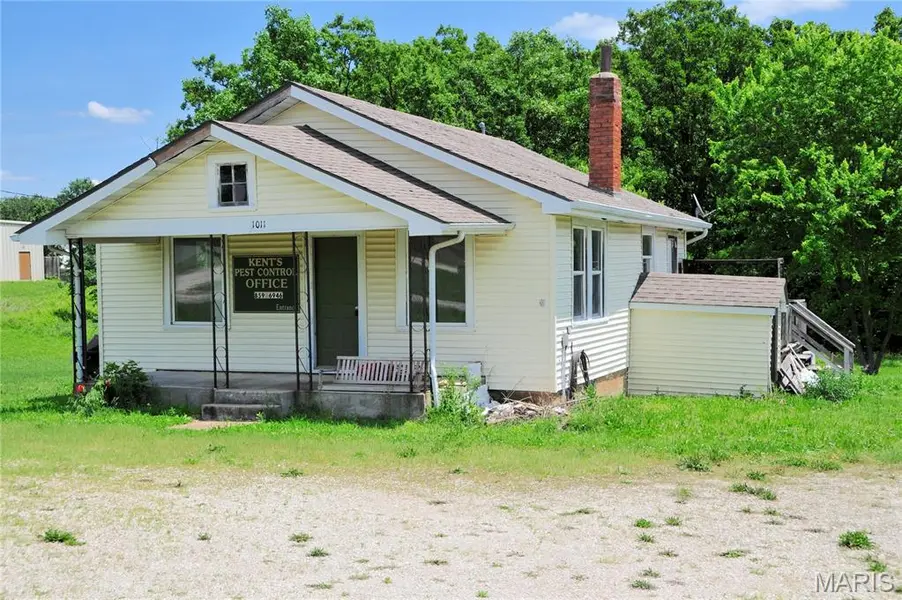 1011 HWY 28, Belle, MO 65013
