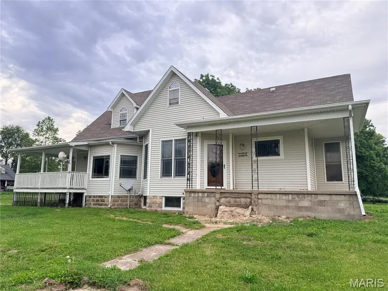 207 N Walnut, Chesterfield, IL 62630
